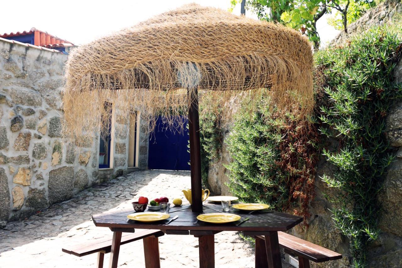 Out Of Town Hostel Castelo de Paiva Εξωτερικό φωτογραφία